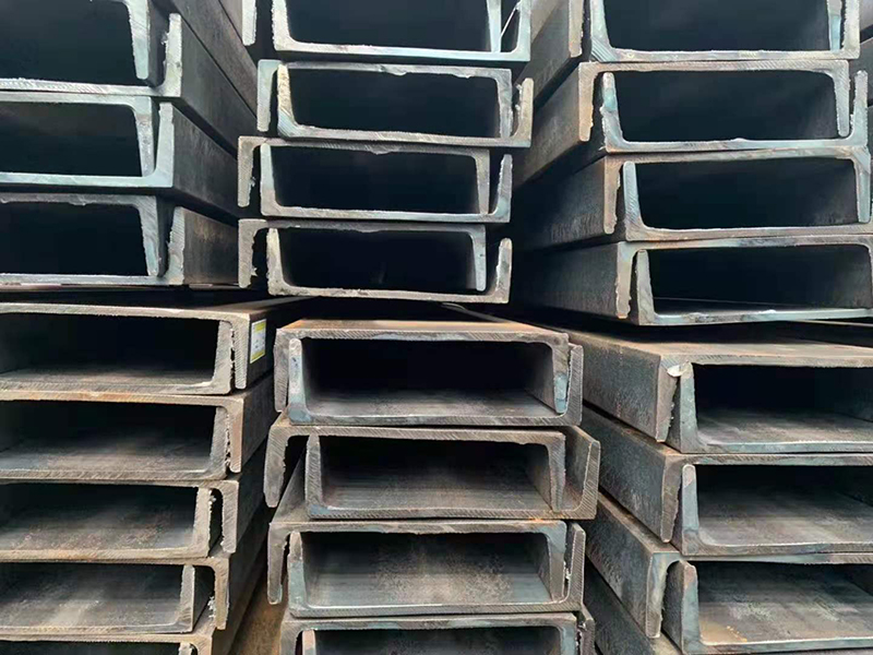 优质的槽钢应用领域比较广泛